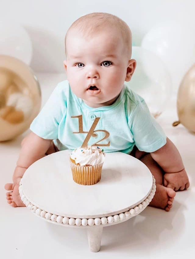 Let's have some fun and create some memories with a Cake Smash Portrait Session!